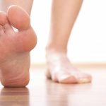 10 Cara Menjaga Kesehatan Kaki Sehari-hari