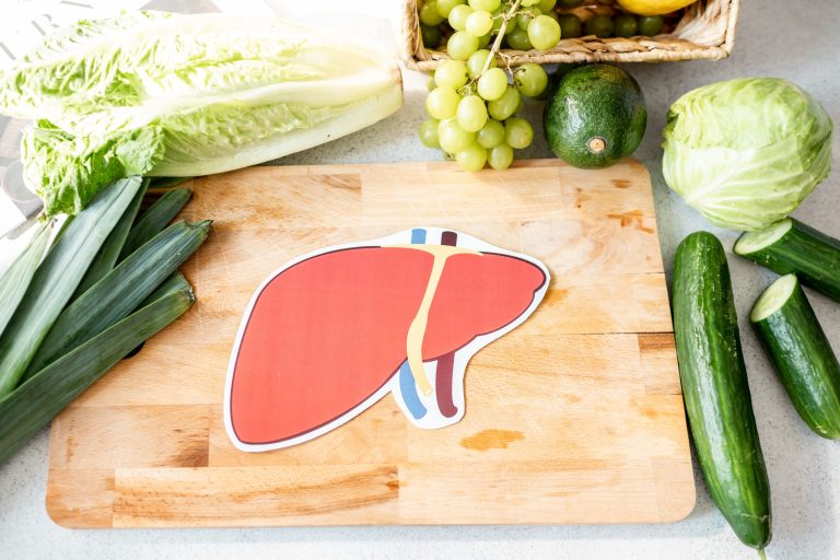 10 Makanan yang Baik untuk Menjaga Kesehatan Hati