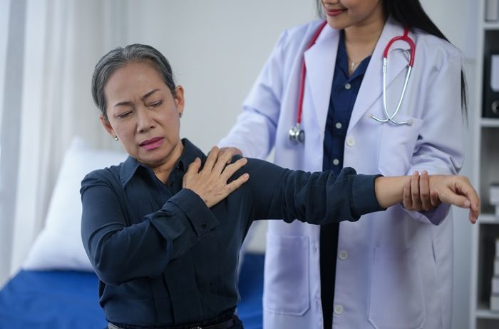 7 Cara Mengurangi Risiko Kelumpuhan Sejak Dini